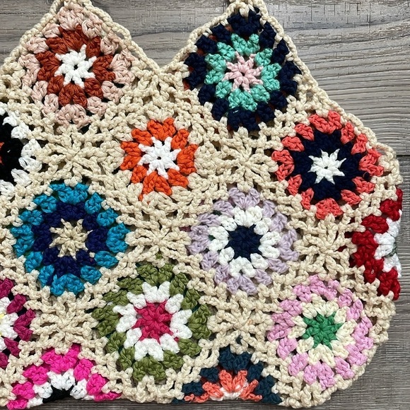 Granny Square Colorful Crochet Bag - Picture 5 of 10